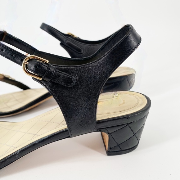 Chanel Black Quilted Leather Gold Chain Link CC Pearl Single Strap Sandals 40 - Picture 6 of 15